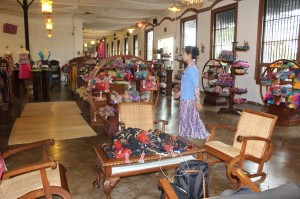 Pesona Batik 4