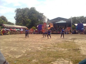 pertunjukan seni gegesik2.bmp