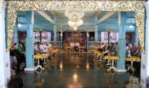 keraton-kasepuhan-cirebon-_140706192256-652